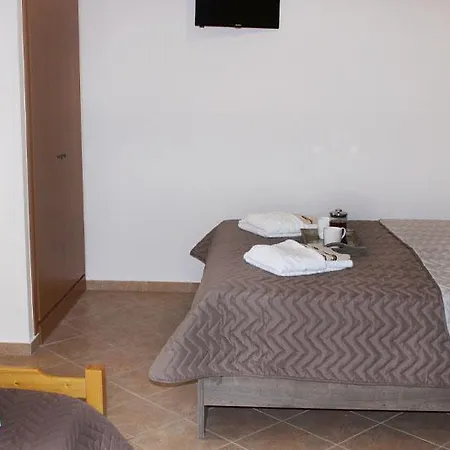 Souzana Rooms Nea Plagia Exterior photo